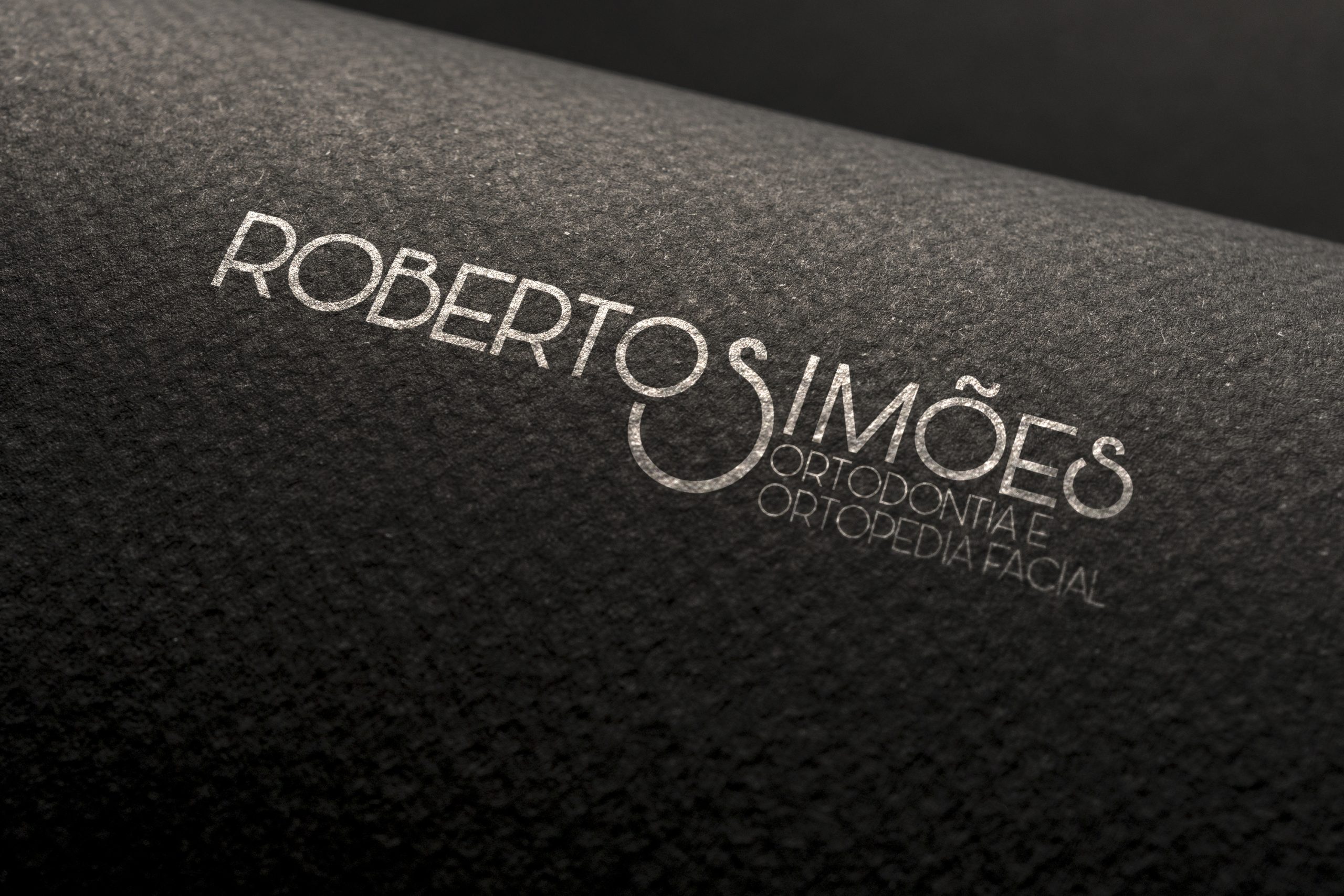 Roberto Simões – Identidade